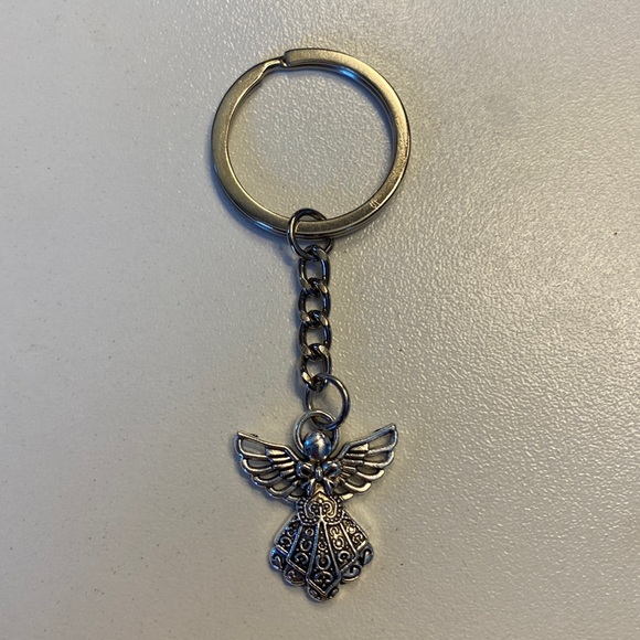 Silver Guardian Angel Keychain - Picture 2 of 2